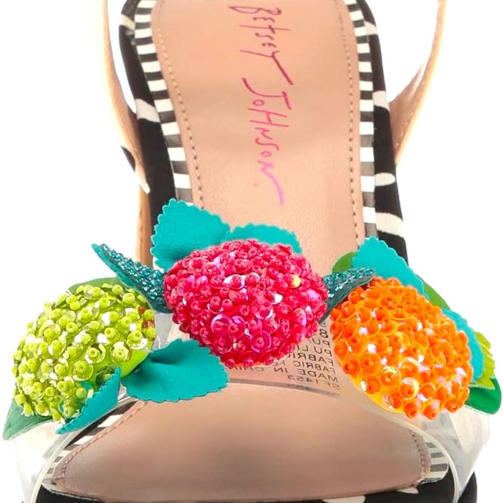 Betsey Johnson sprite poka dot platform sandal 9.5